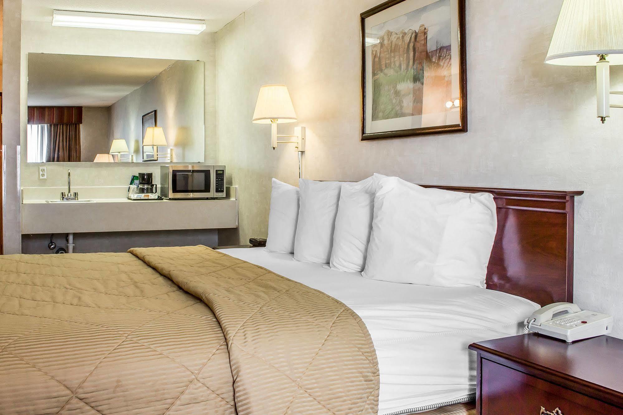 Quality Inn & Suites Yuma Exterior photo